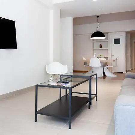 Διαμέρισμα Toni's Amazing 3bdroom Apt. Near A. Museum *